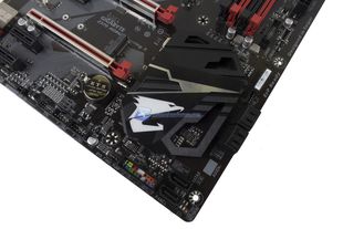 GIGABYTE Z370 AORUS Gaming 3 16