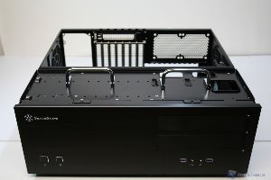 thumb 00055 SILVERSTONE GD08 HTPC XTREMEHARDWARE.COM